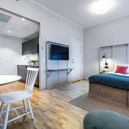 Biz Apartment Bromma 스톡홀름 외부 사진 A typical room at the hotel