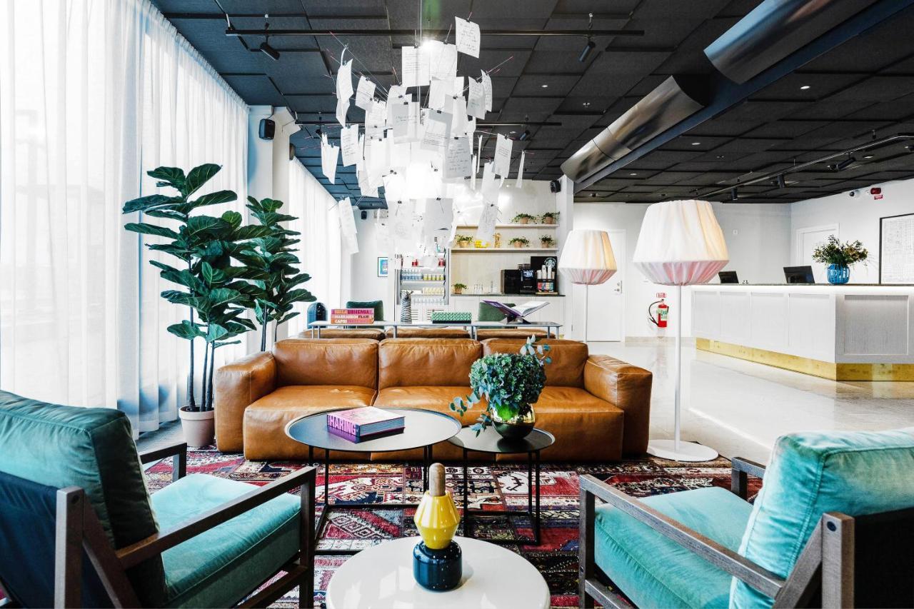 Biz Apartment Bromma 스톡홀름 외부 사진 The lobby of the hotel