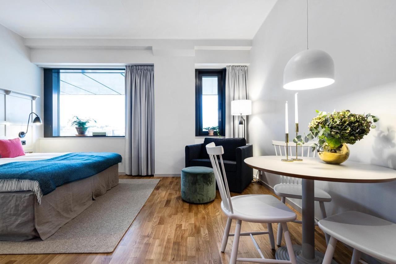 Biz Apartment Bromma 스톡홀름 외부 사진 A typical studio apartment